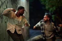 Muž v ohni (2026)_Image3